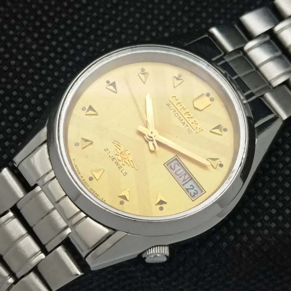 Vintage 1984 Citizen Automatic Mens Silver Watch W/daydate & Gold accents